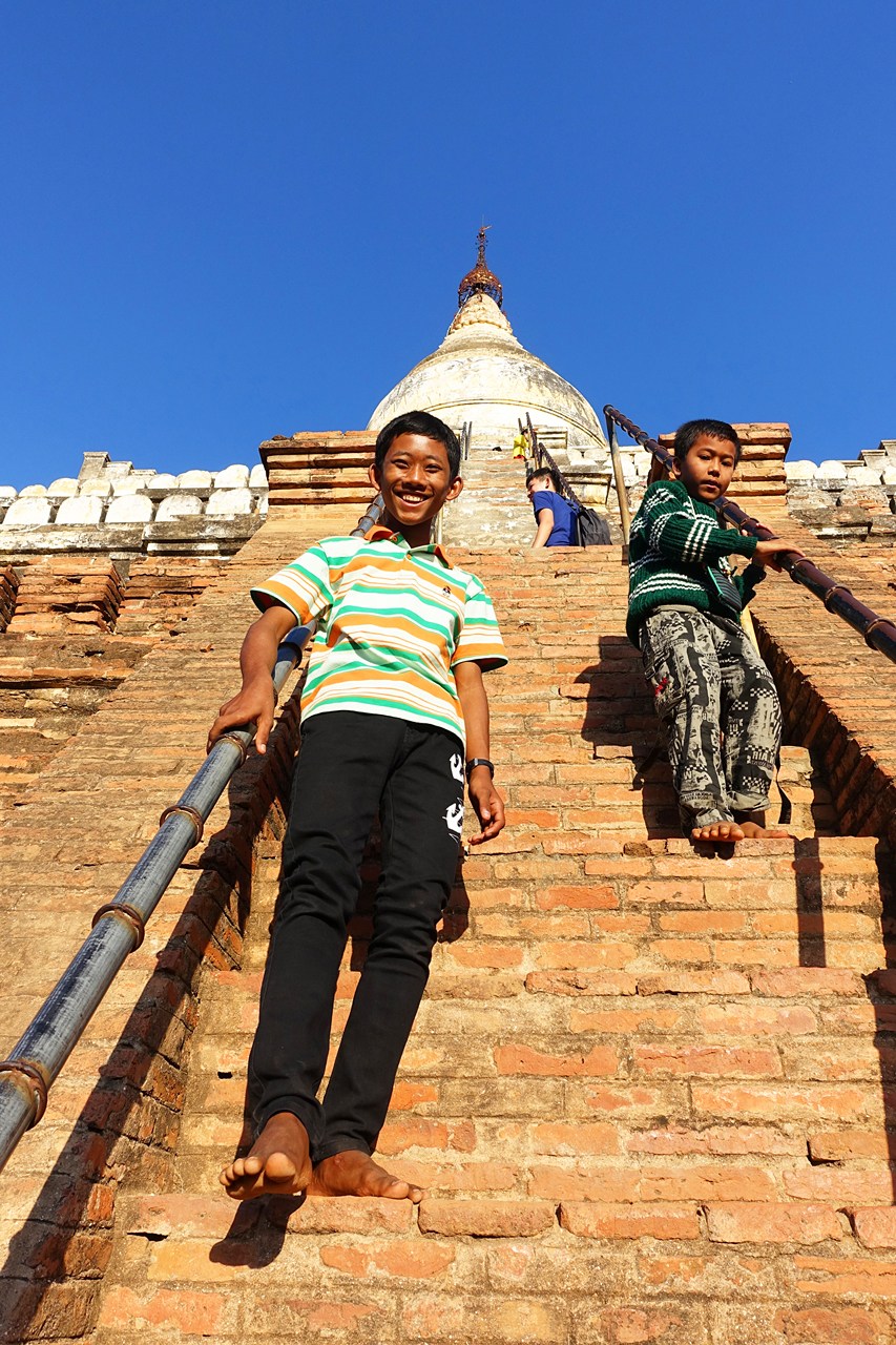 Shwesandaw pagoda