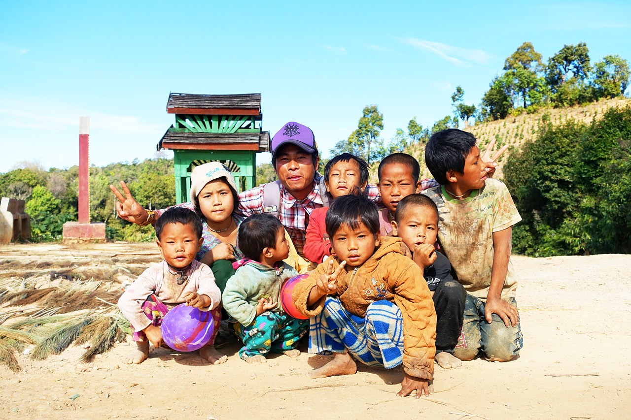 Trekking guide & village kids