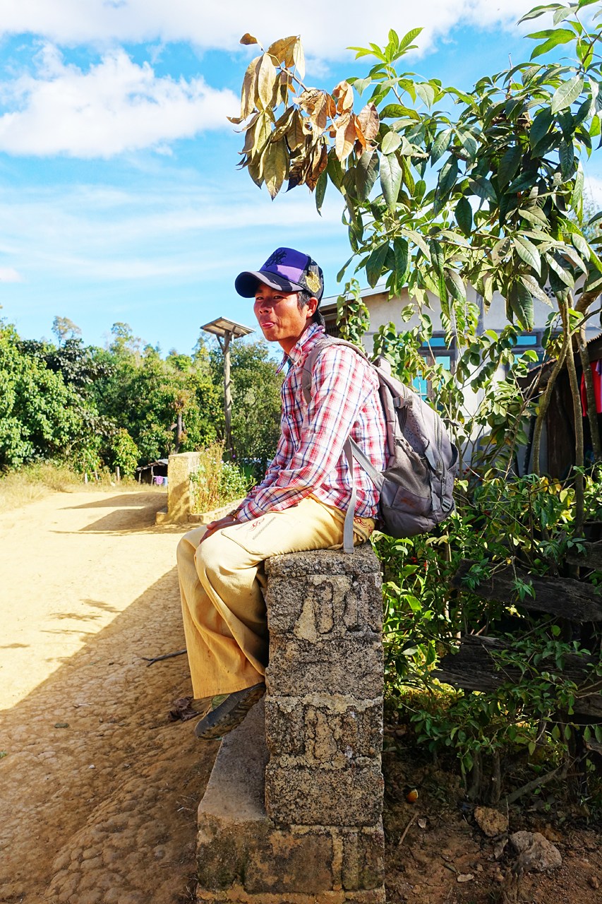 Trekking guide