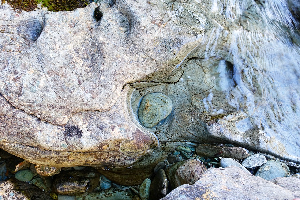 The clear waters of Routeburn Falls