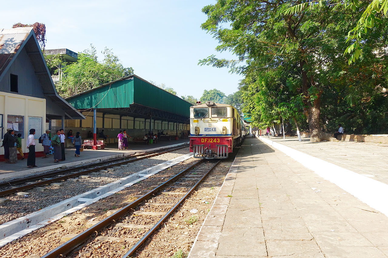 Yangon Circular Train