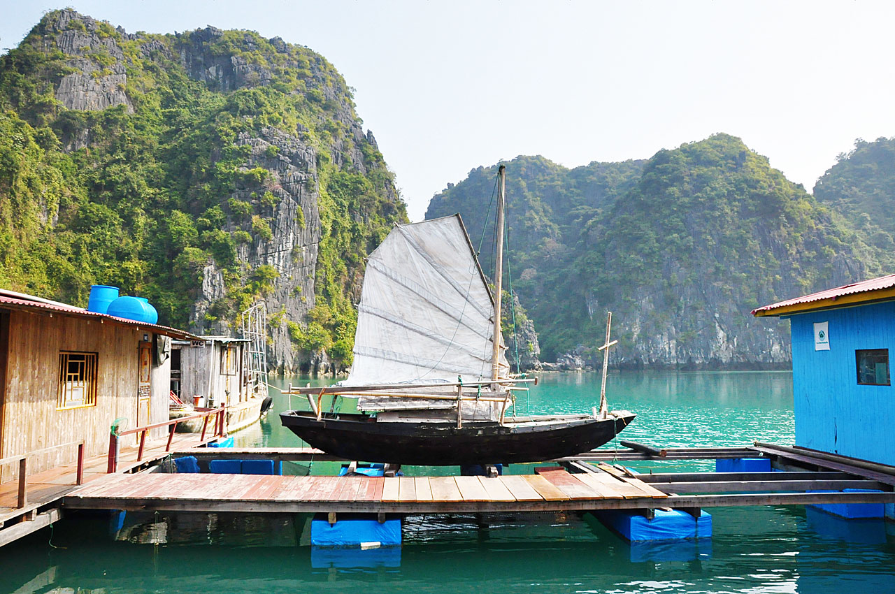 Vung Vieng Floating Village, Halong Bay