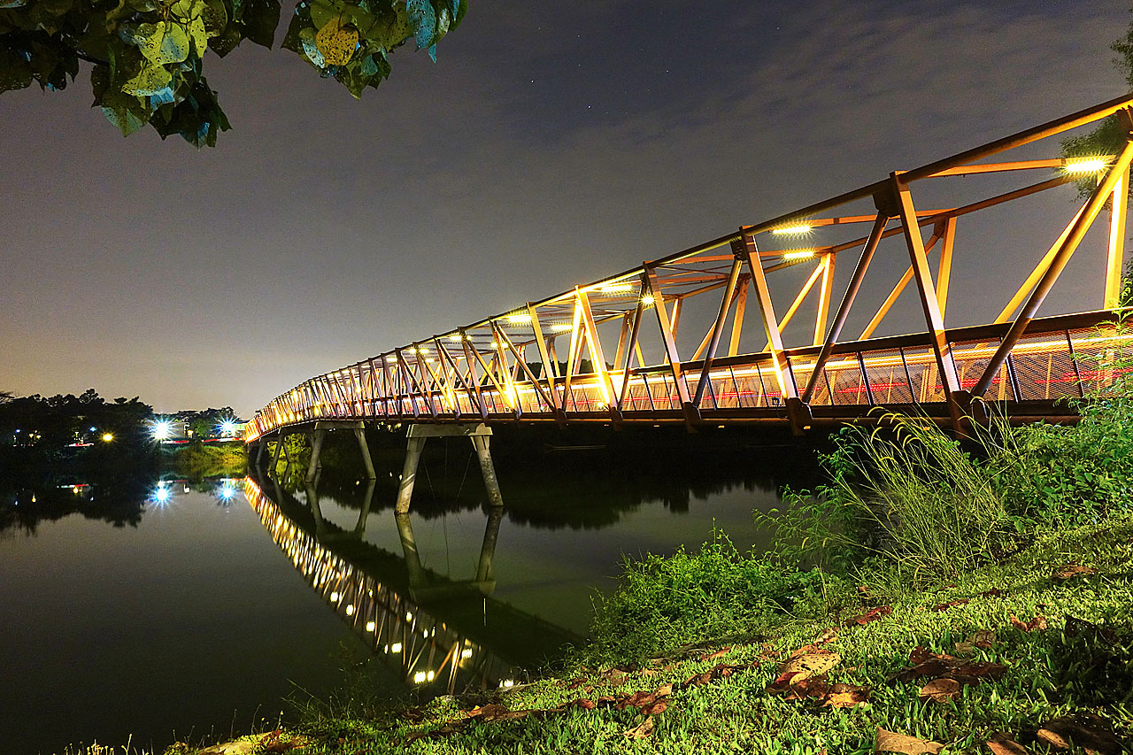 Lor Halus Red Bridge