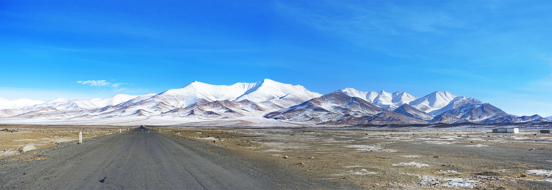 Landscape near Karakul lake
