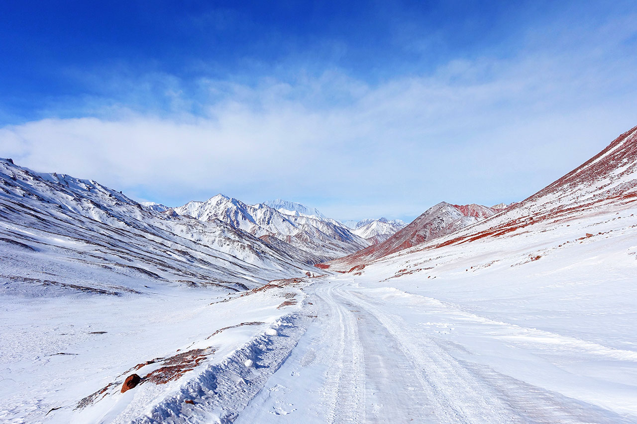 20km of no-man's land between Tajikistan and Kyrgyzstan