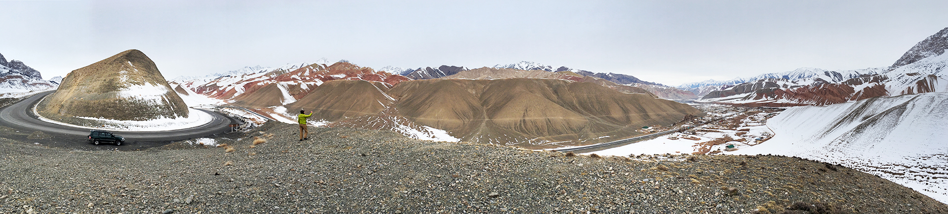 Taldyk Pass in the Alay mountains of Osh region, Kyrgyzstan