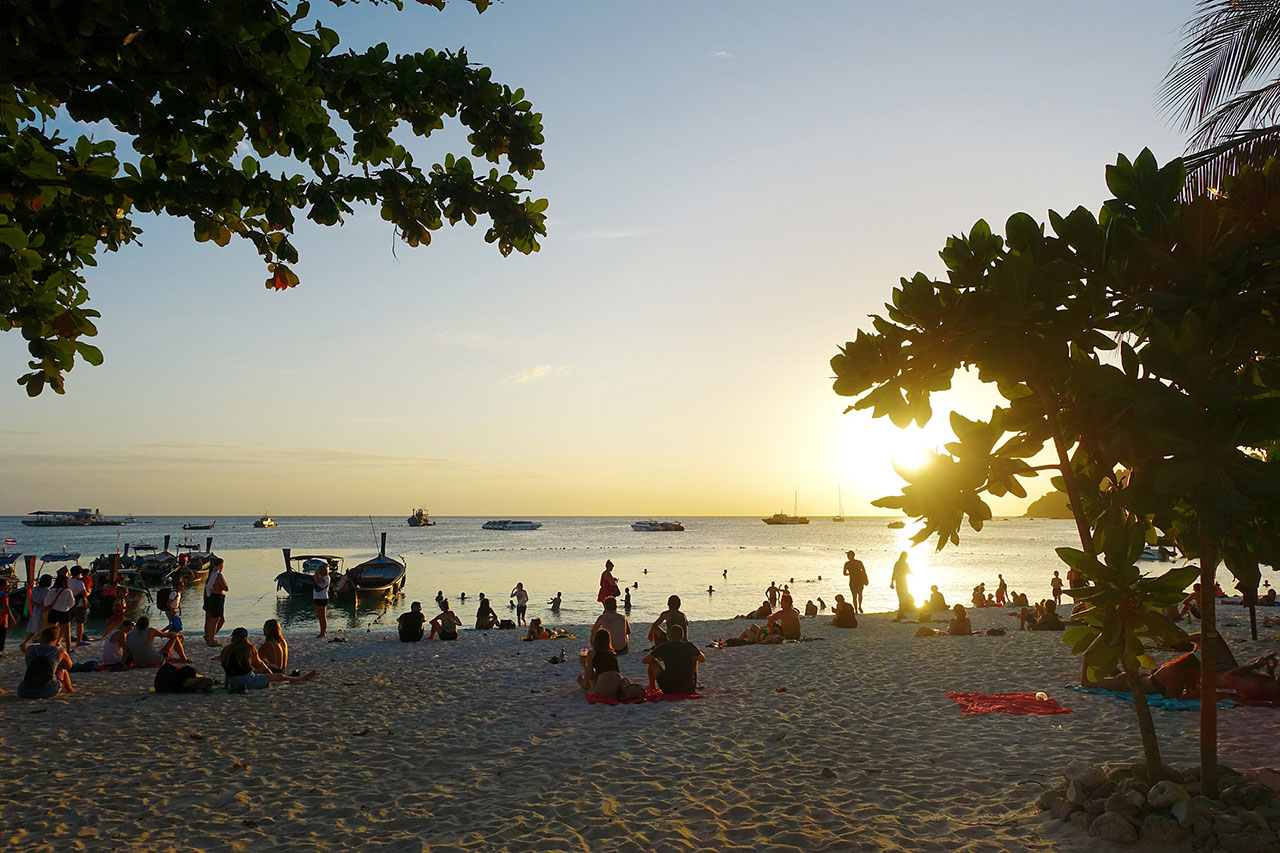 Waiting for sunset at Sunset Beach