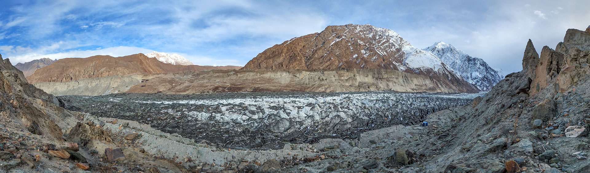Hopper Glacier (also known as Hoper or Bualtar Glacier)