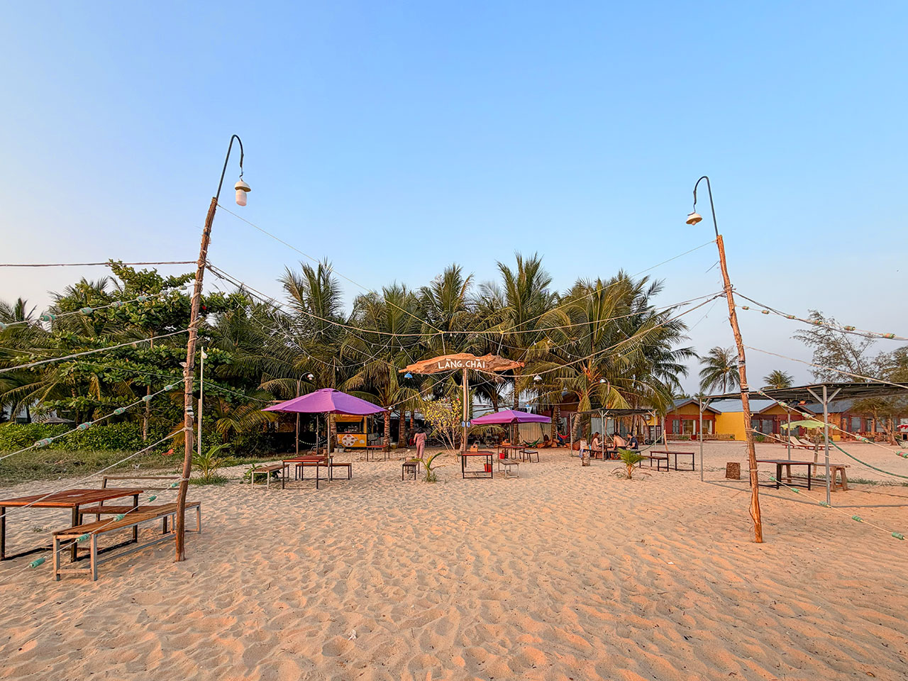 Cua Can Fishing Village Restaurant