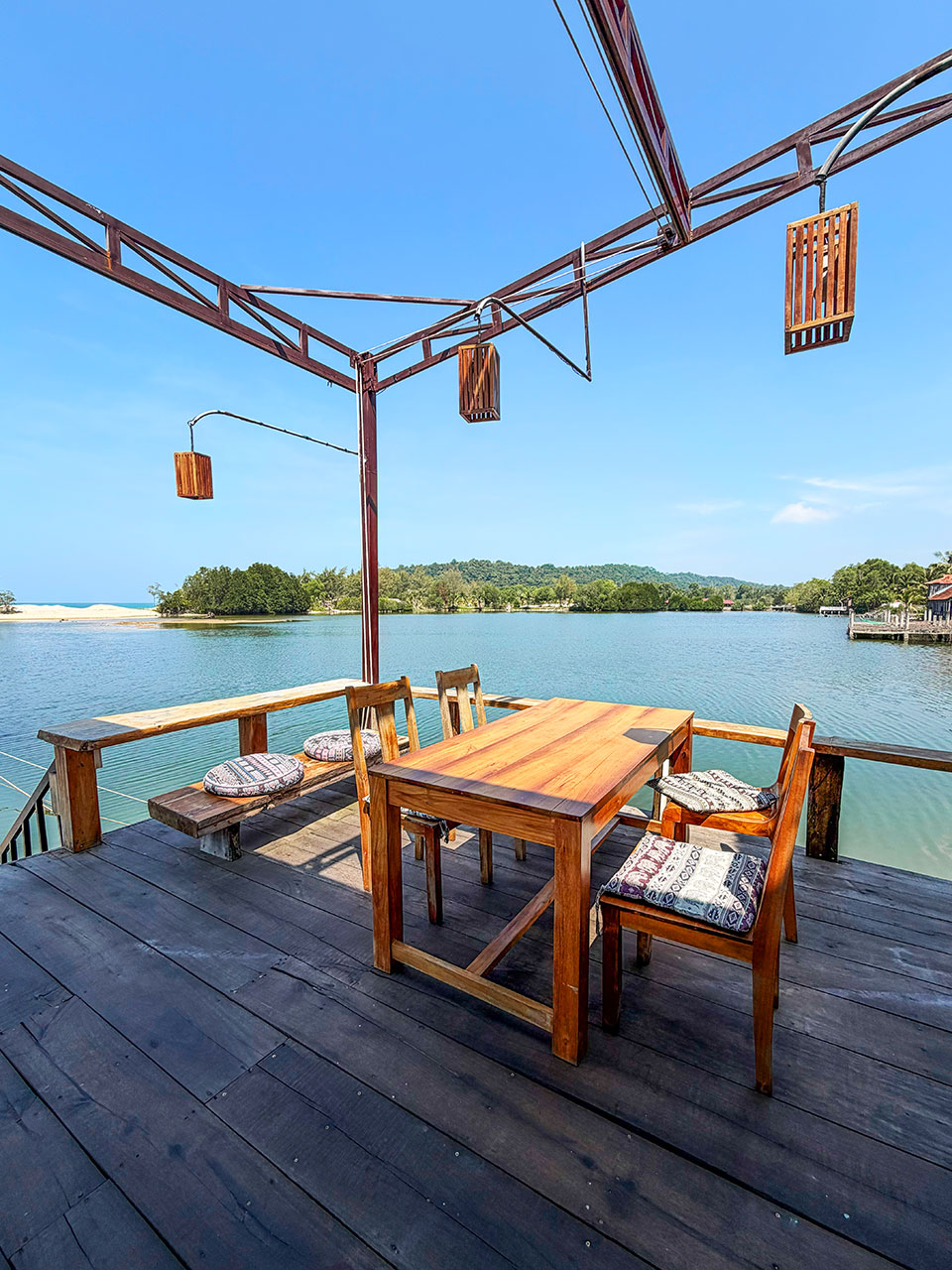 Eco Lagoon Resort
