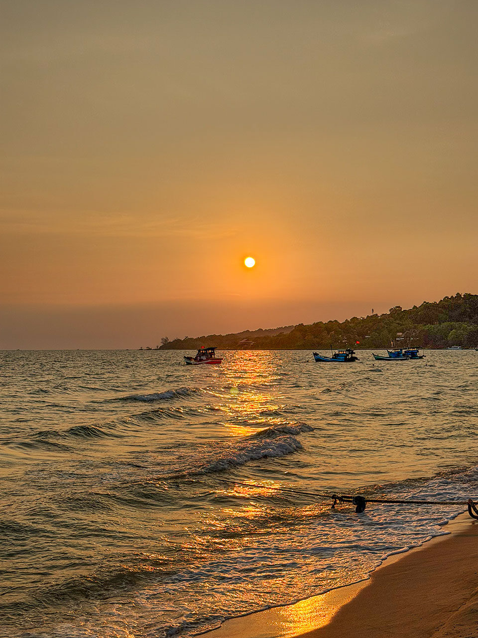 Cua Can Fishing Village Restaurant