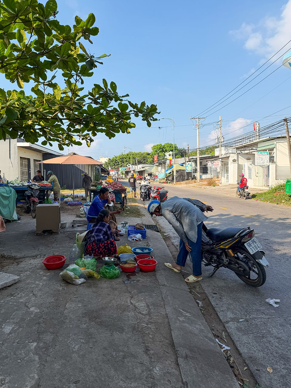 Cua Can Market