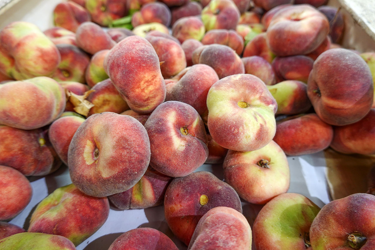 Donut Peach (Flat Peach)