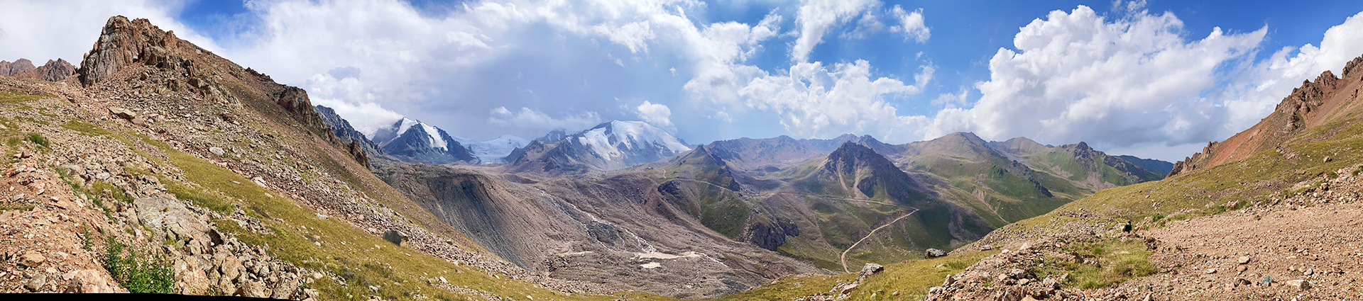 Hike to Manshuk Mametova Lake
